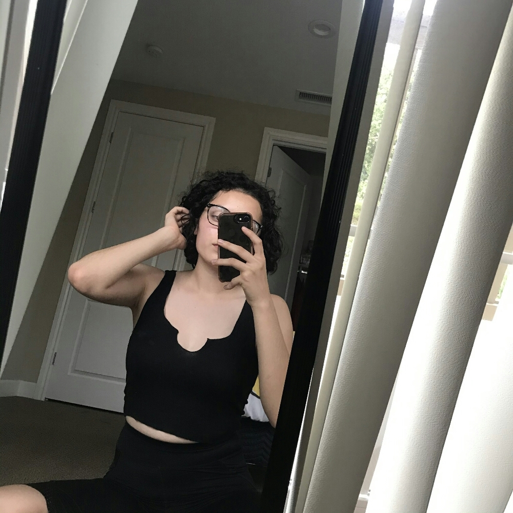 Trendy black tank top